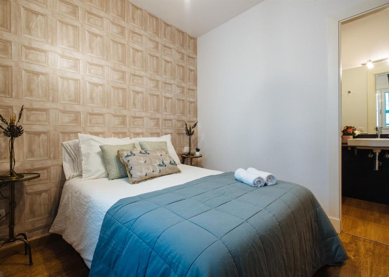 Feijoo Suite Apartment Seville Luaran gambar